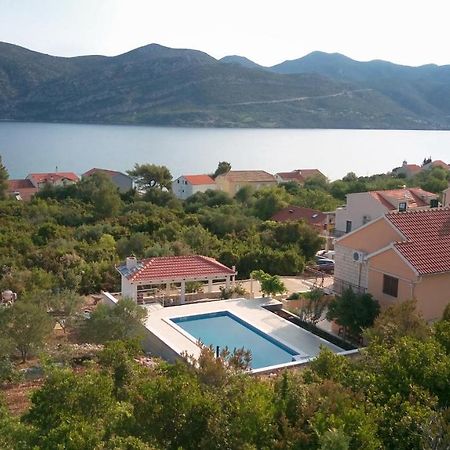 Seaside Apartments With A Swimming Pool Kneza, Korcula - 9269 Racisce Exterior foto