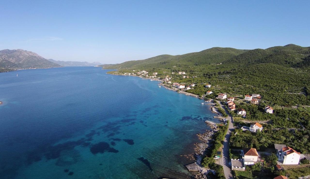 Seaside Apartments With A Swimming Pool Kneza, Korcula - 9269 Racisce Exterior foto