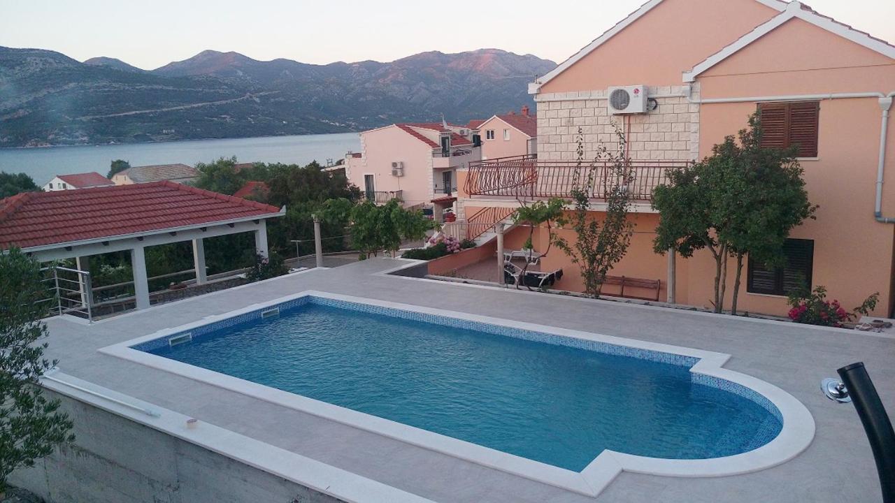 Seaside Apartments With A Swimming Pool Kneza, Korcula - 9269 Racisce Exterior foto