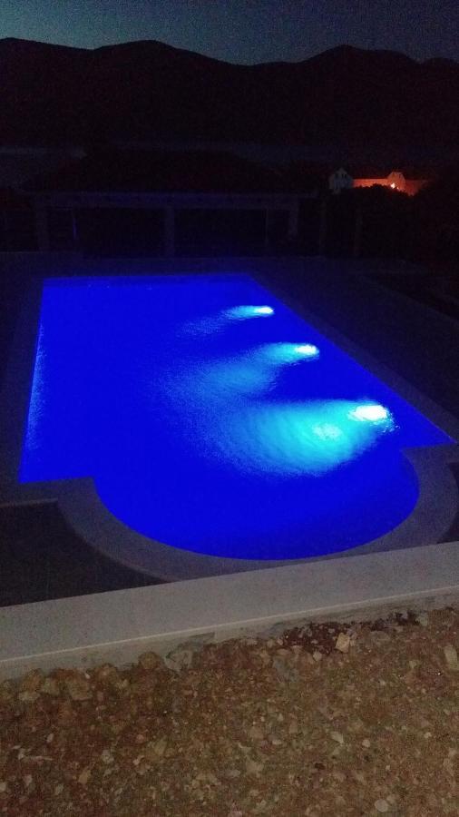 Seaside Apartments With A Swimming Pool Kneza, Korcula - 9269 Racisce Exterior foto