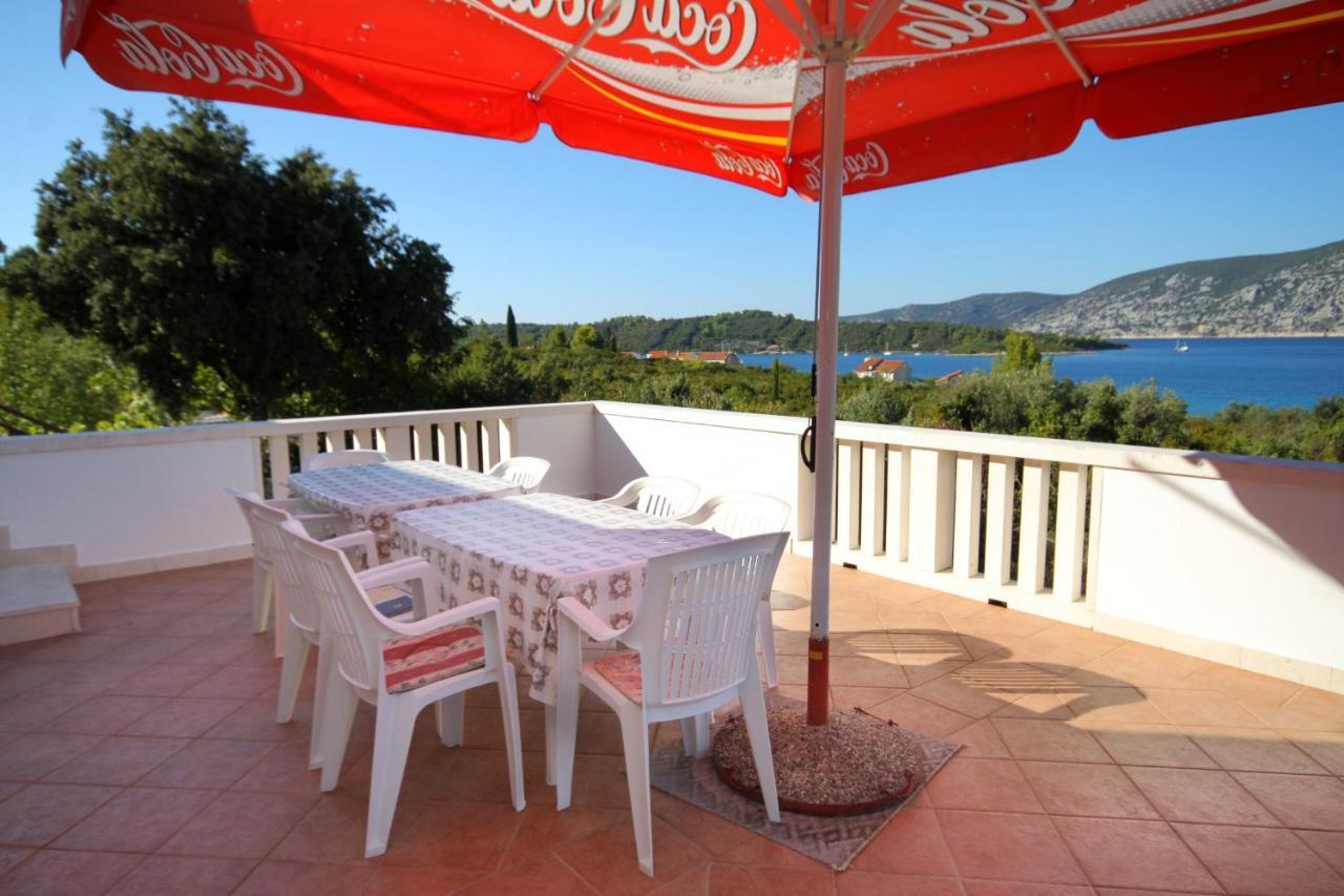 Seaside Apartments With A Swimming Pool Kneza, Korcula - 9269 Racisce Exterior foto
