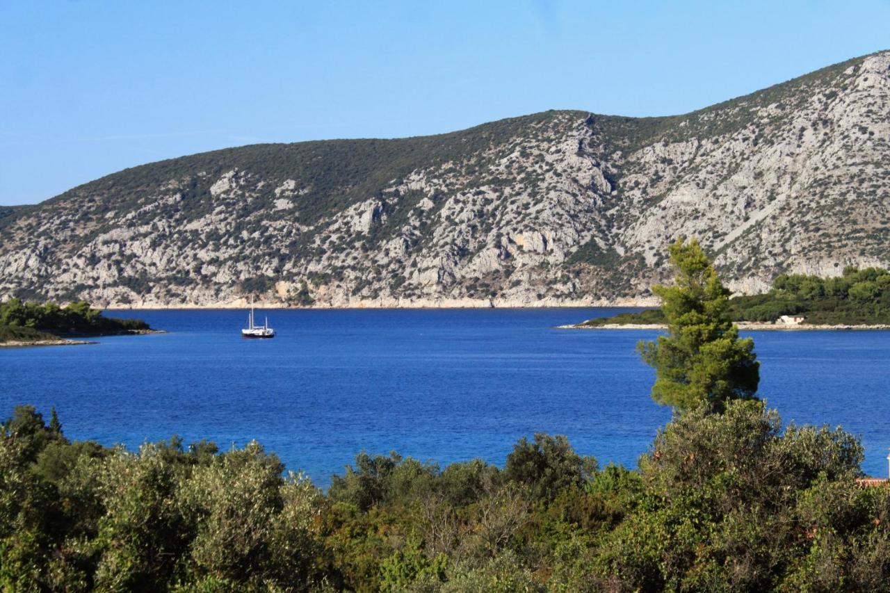 Seaside Apartments With A Swimming Pool Kneza, Korcula - 9269 Racisce Exterior foto